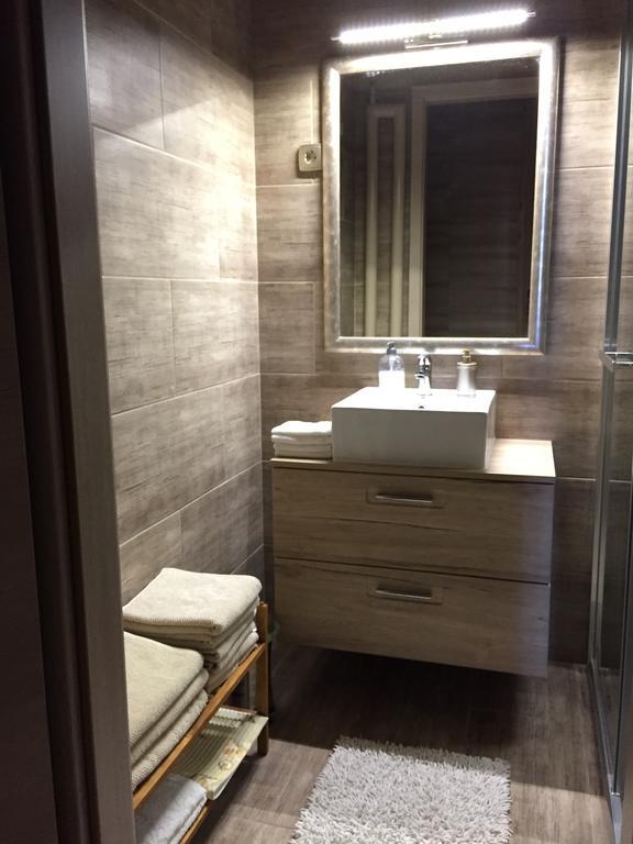 Belvarosi Deluxe Apartman Байя Екстериор снимка