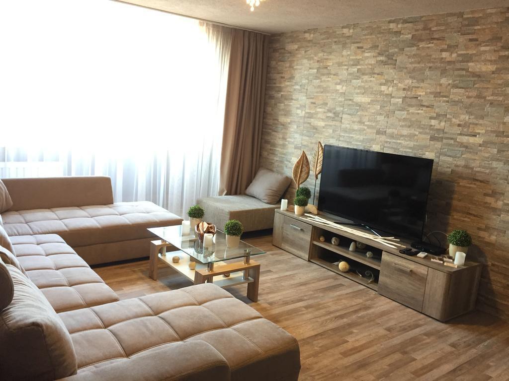 Belvarosi Deluxe Apartman Байя Екстериор снимка